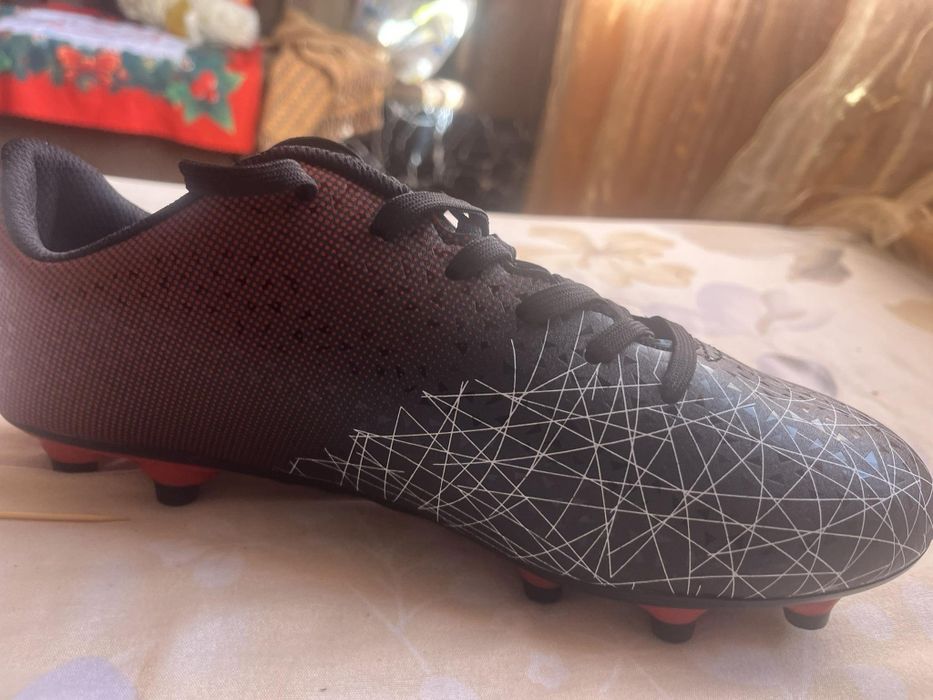 Калеври - черно-червени