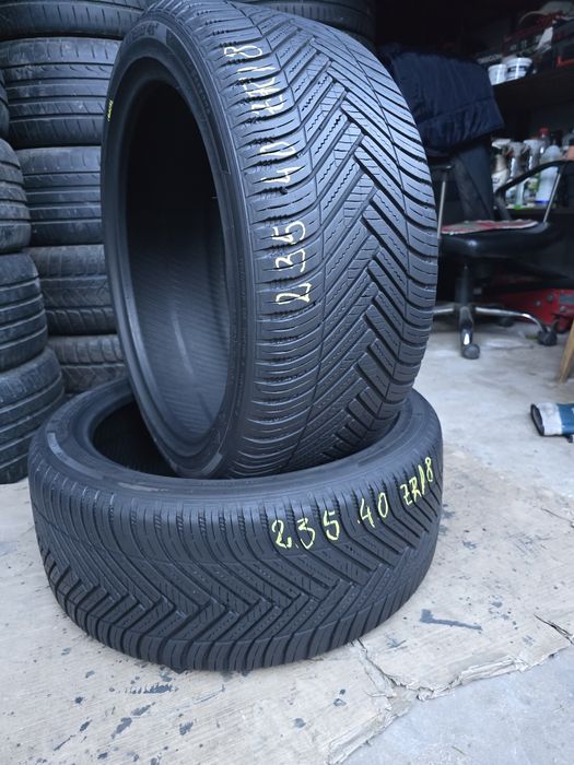2 Anvelope  Hankook 235/40 ZR18  M/S (All Seasson) Impecabile.