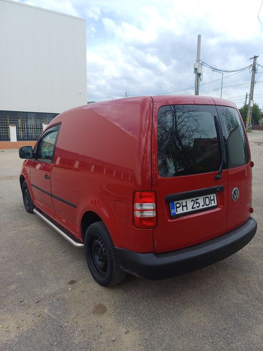 Vând Volkswagen Caddy