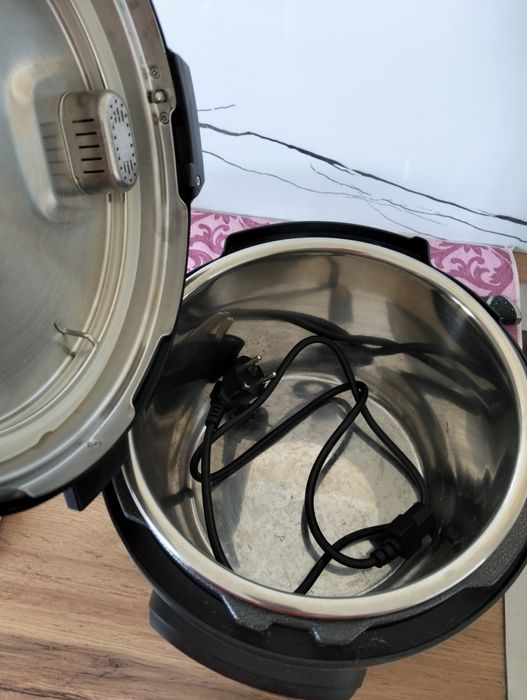 Продам мультиварку