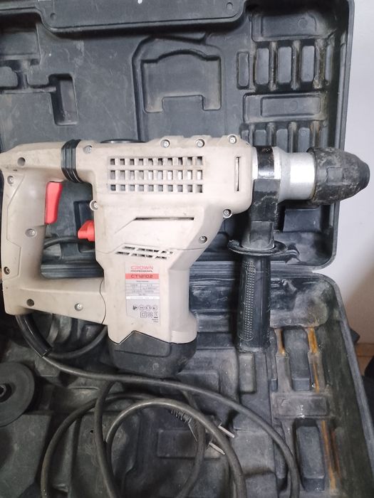 Продам перфоратор 1500 в