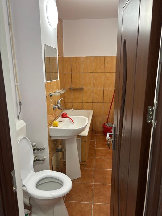 Inchiriez garsoniera in Ploiesti zona spitalul CFR