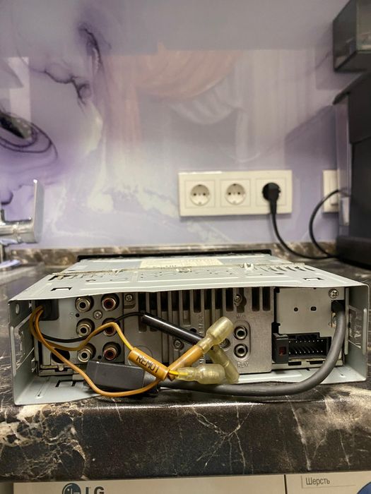 Продам магнитолу алпайн