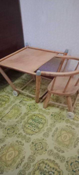 Антикварный буфет ручной работы из натурального дерева