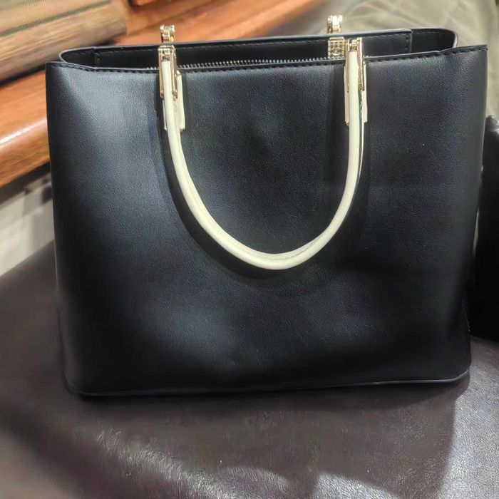 Дамски чанти спспортно елегантни