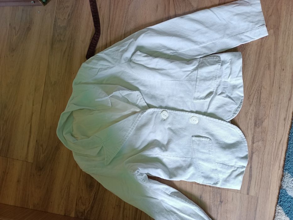 Sacou velur alb cu nasturi