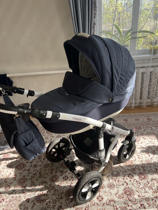 Продам польскую коляску Adamex