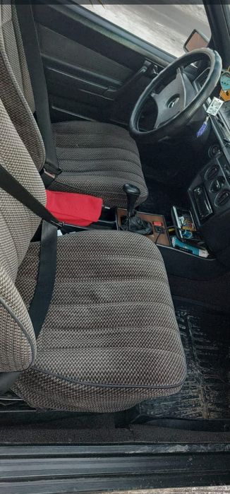 Продам Mercedes 190