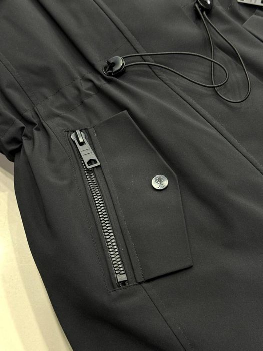 Продам куртку новую