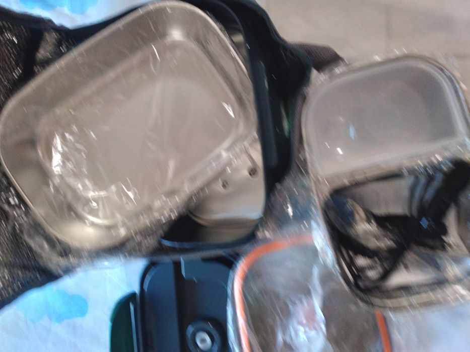 Cutie electrică, pentru prânz încălzitor, 2 compartimente portabil,cu tacâmuri.