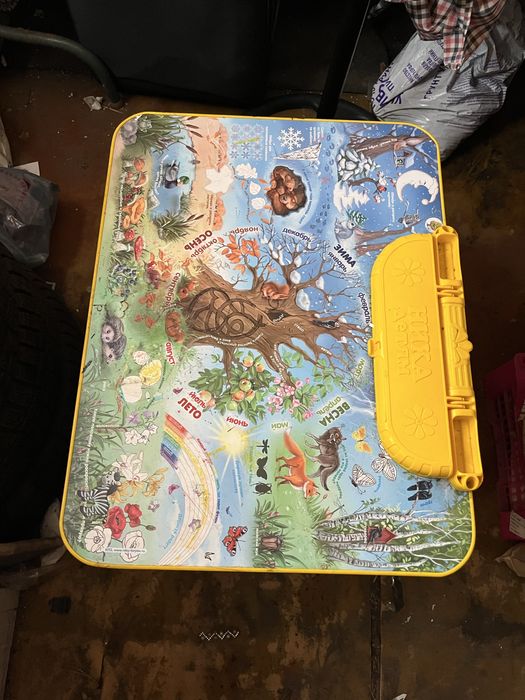 Продам детский стол и стульчик