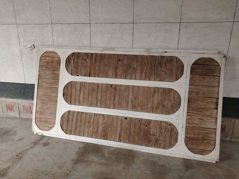 Дарвоза сотилади