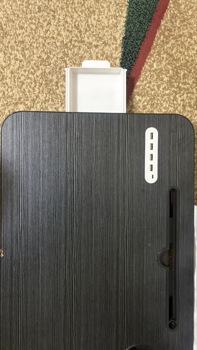 Стол для ноутбука