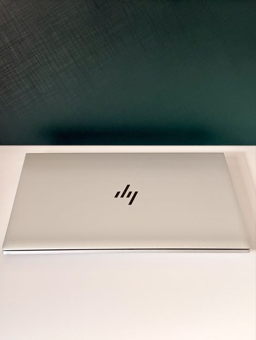 Laptop HP EliteBook 830 G8