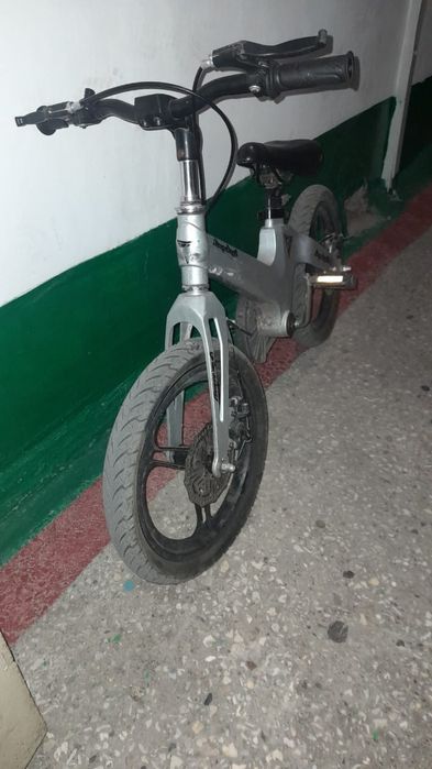 Детский  велосипед на  возраст 4-6 лет