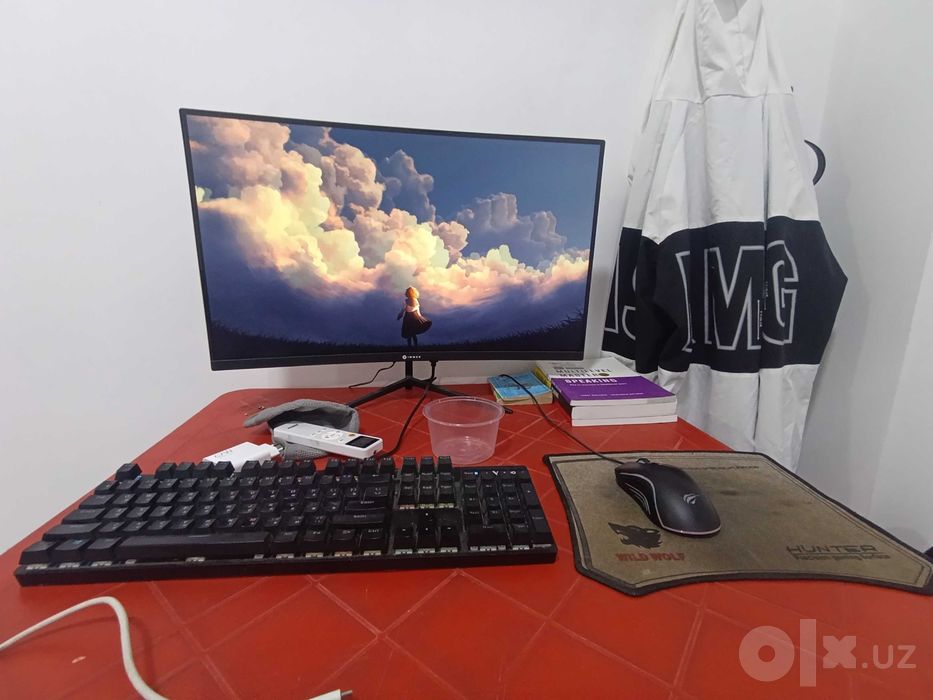 Kuchli gaming kompyuter. O'yin va ish uchun.