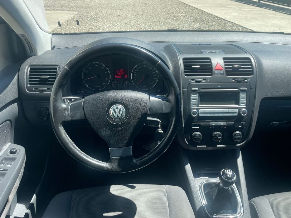 Volkswagen Golf V