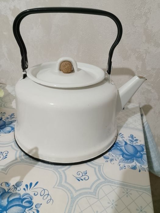 Чайник эмалированный