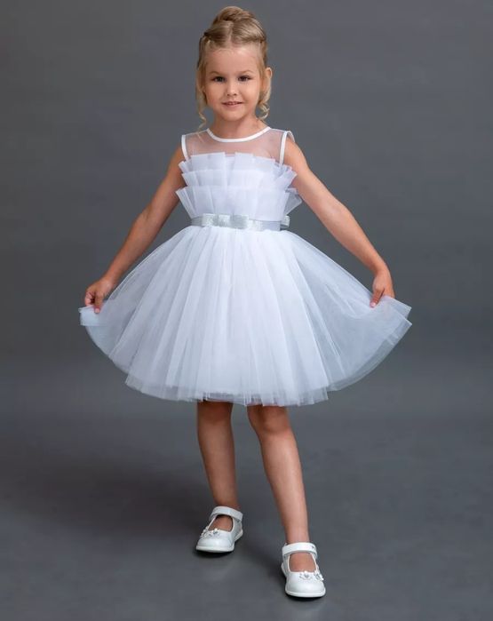 Праздничное платье на девочку