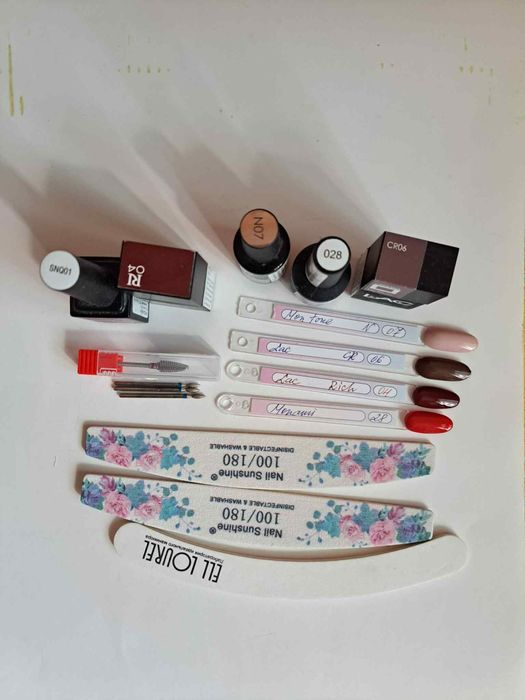 Продавам всичко необходимо за маникюр/изграждане.