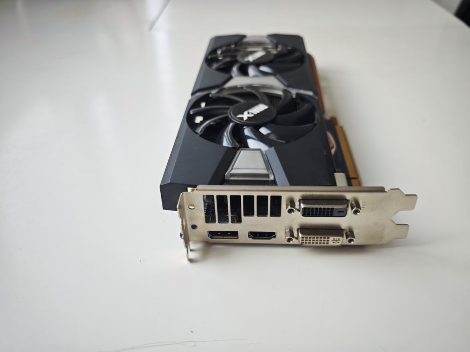 Видео карта Sapphire Radeon R9 280 Dual-X OC 3GB GDDR5
