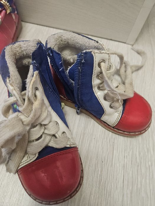 Отдам даром детские обуви
