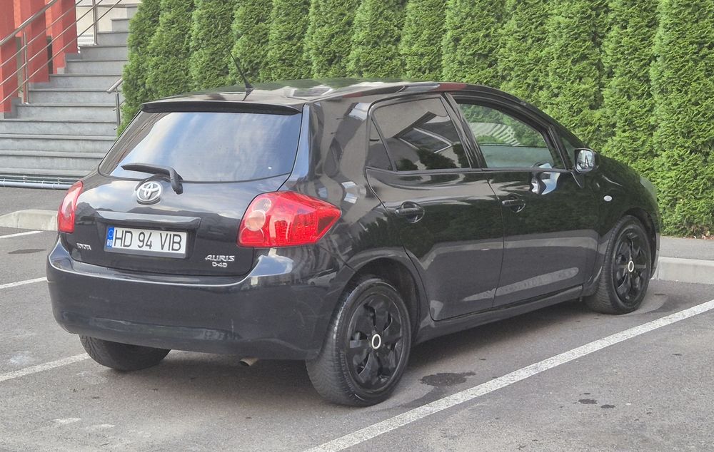 Toyota Auris 1.4D-4D 90CP - Automată
