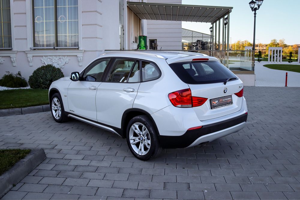 BMW X1 2011 — imagine 5