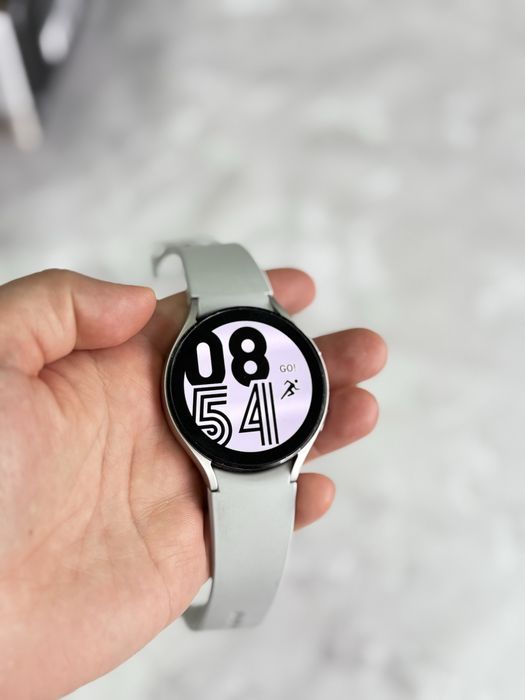 Продам galaxy watch 4