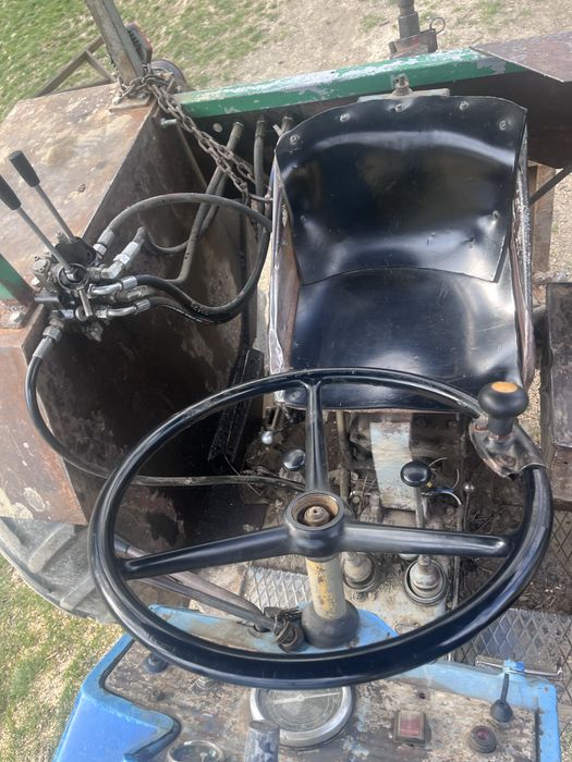 Vând tractor landini r8000