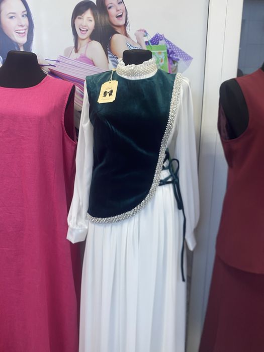 Продам платье новое не подошел размер