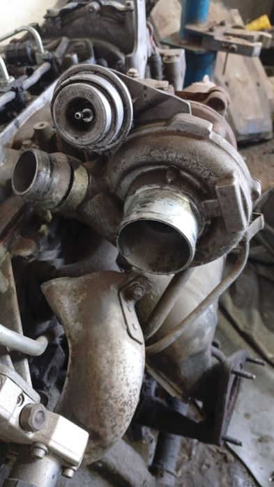 Продам ДВС на Рено Трафик.