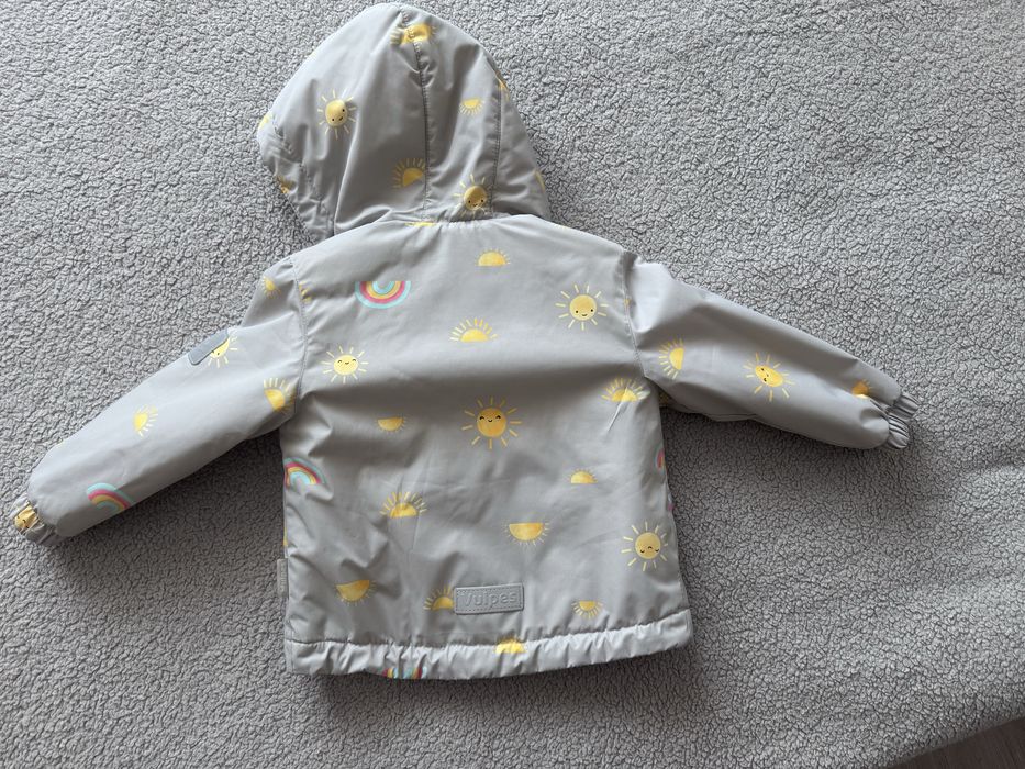 Продам куртку весна