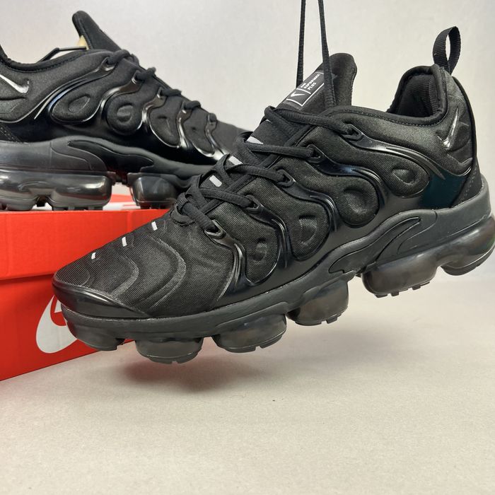 Nike Vapormax Plus “Triple Black” НОВИ!