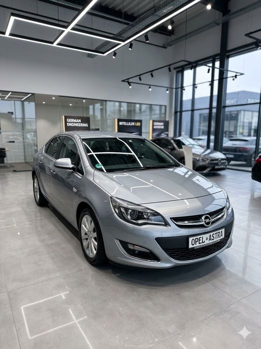 opel astra