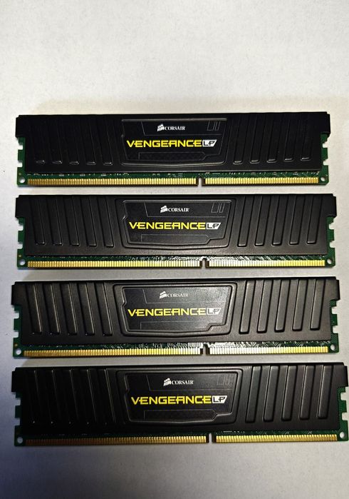 Vengeance LP Memory — 16GB 1600MHz CL9 DDR3