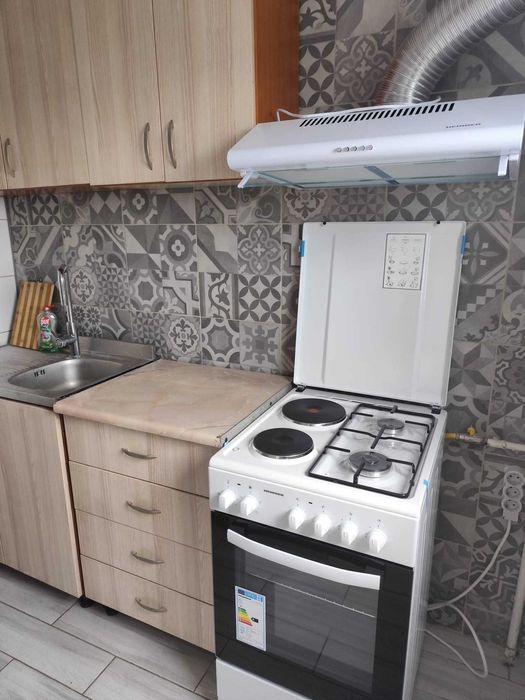 Inchiriez garsoniera Barajul Bicaz-metrou Costin Georgian