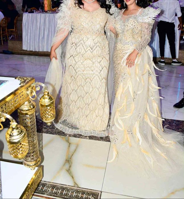 Рокли официални.