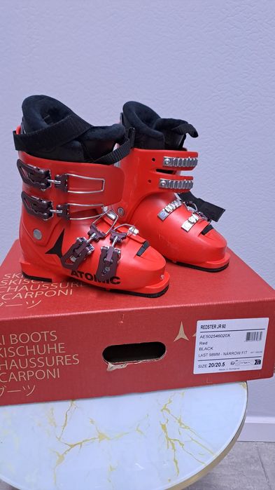 Лыжи, Ботинки для лыж Atomic
