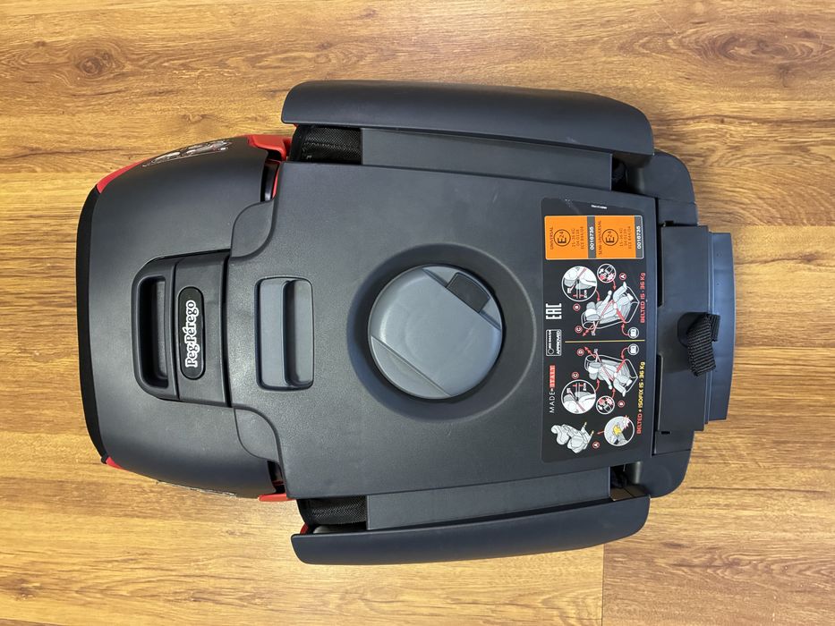 Scaun auto Peg Perego Viaggio + husa Aeromoov + umbrela Fulger McQueen
