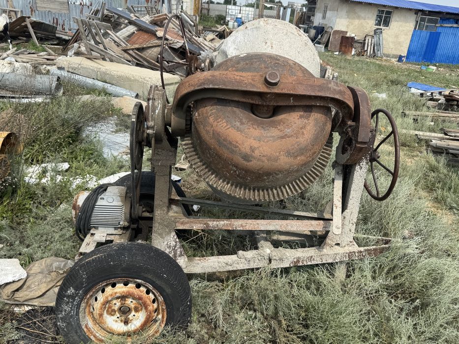 Продам бетономешалки 380вт