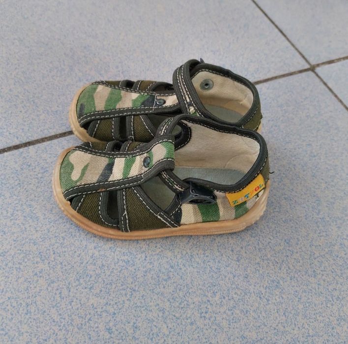 Сандалии на мальчика 21 размер