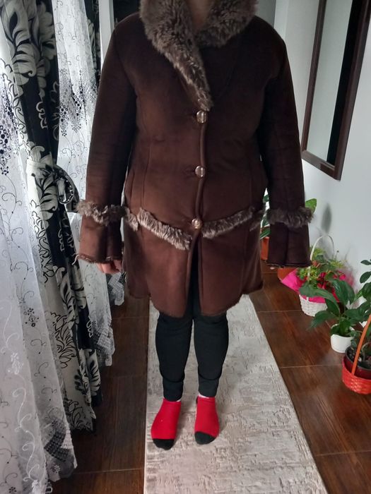 Vând cojocel de iarnă cu blăniță