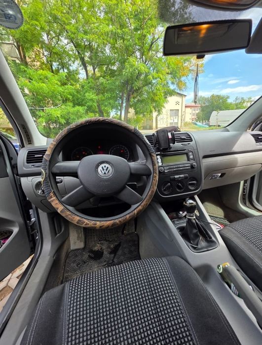 Vand ,Volkswagen Golf 5 ,1.9 TDI ,Galați I