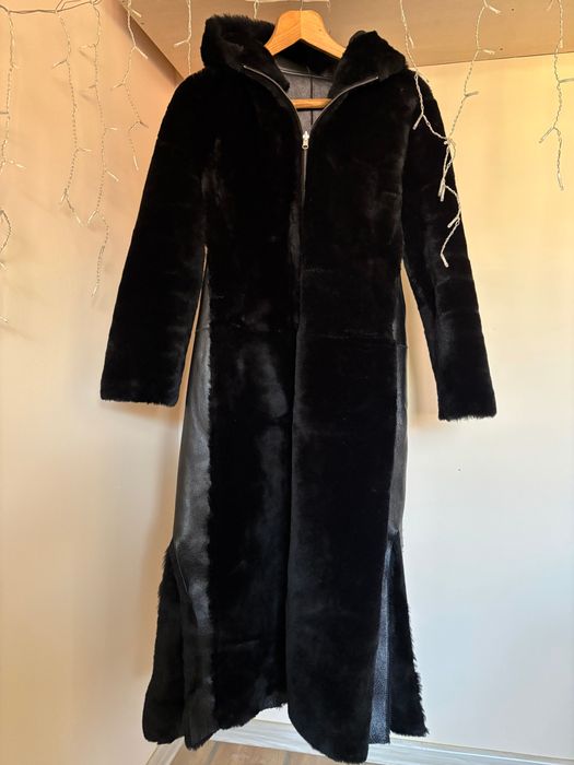 Двустранно зимно яке от естествена кожа с качулка