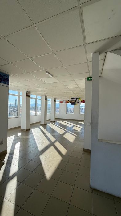 Spatii de închiriat