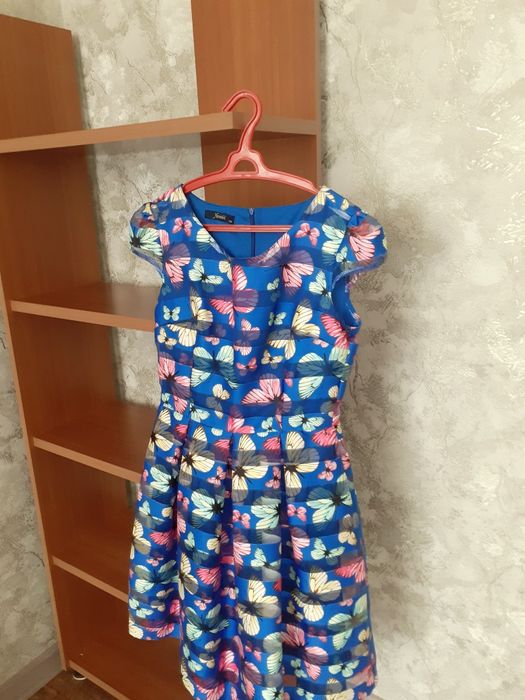 Продаётся платье