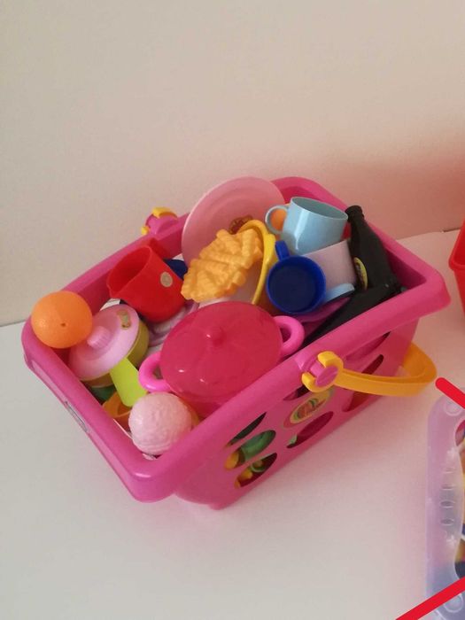 Детска кошница за пазаруване с аксесоари