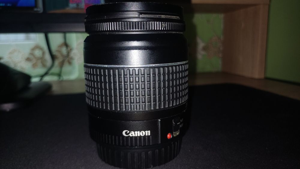 Canon EF 28-80 mm + filtru Tokina MC  UV