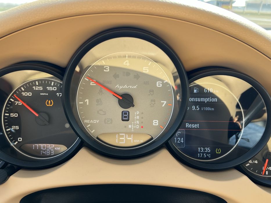 Porsche Cayenne hybrid 3000 cc benzina